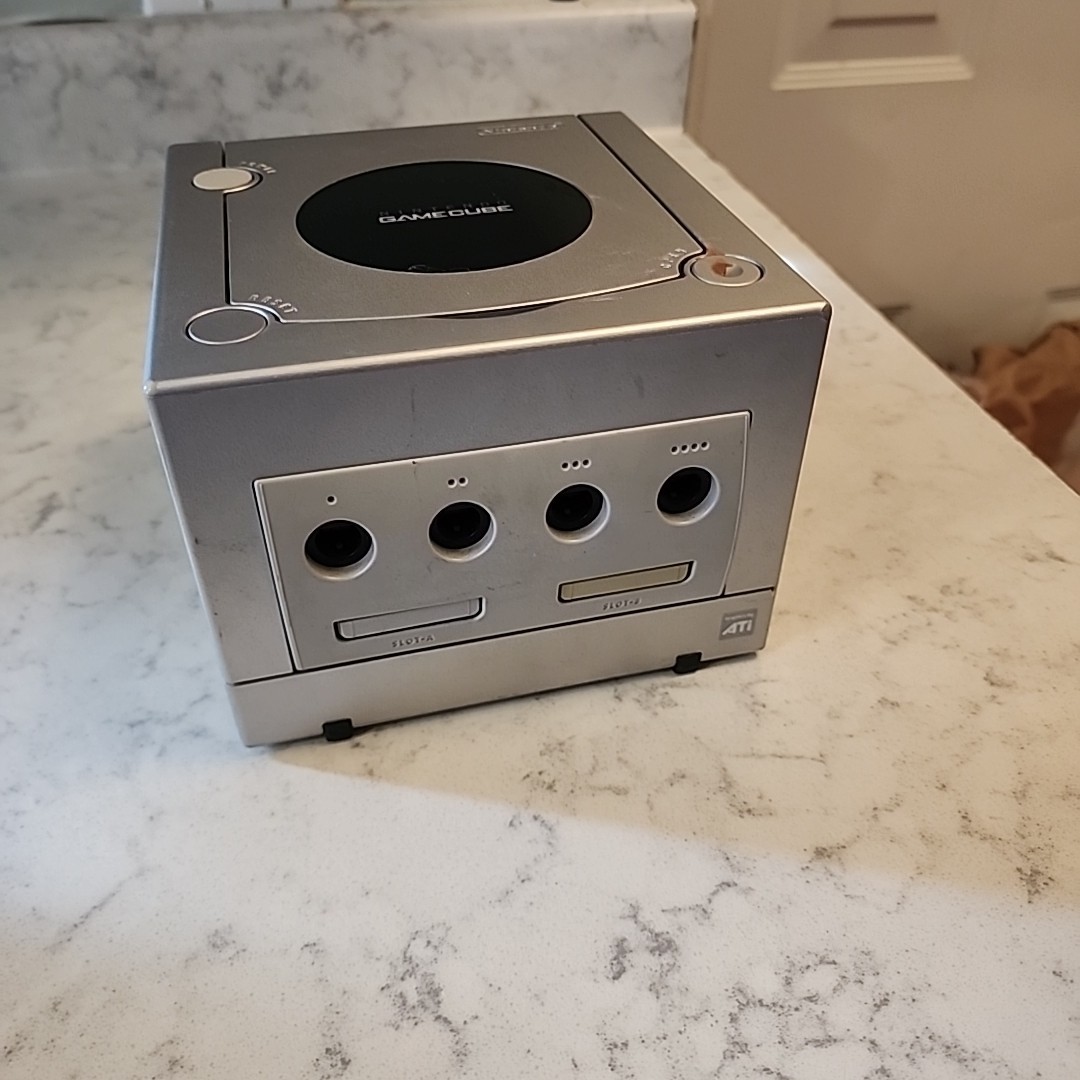 Nintendo Game Cube Console Silver – Platinum Gamecube DOL-101(USA)