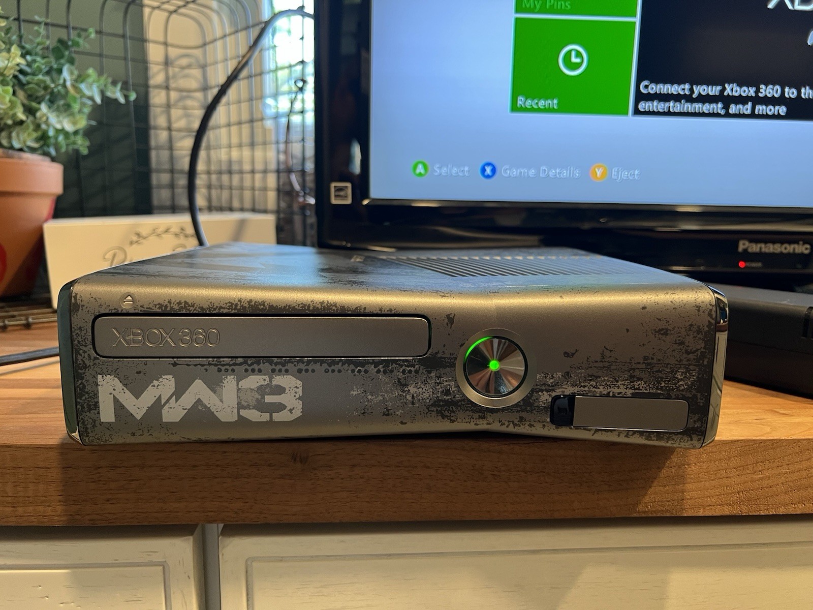 Xbox 360 Modern Warfare 3 Edition Console 320GB