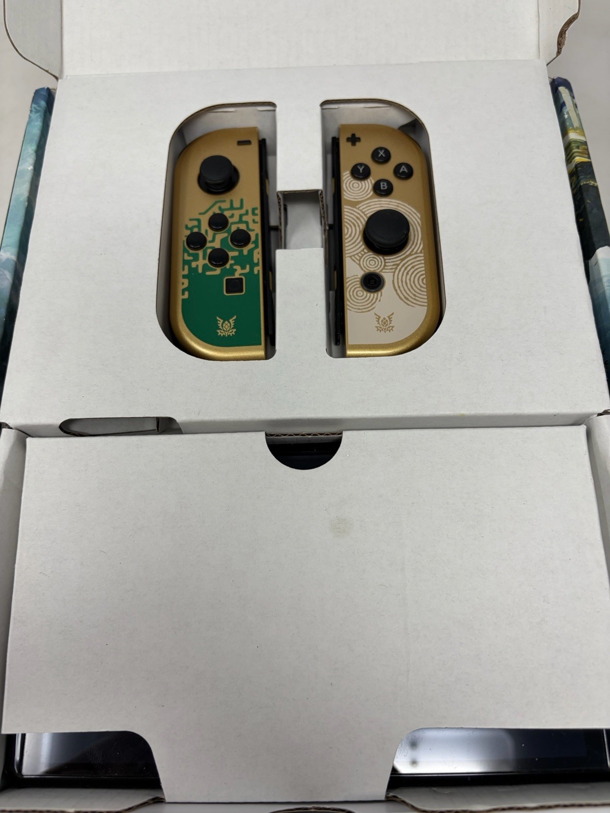Nintendo Switch OLED Model HEG-001 The Legend of Zelda: Tears of the Kingdom CIB