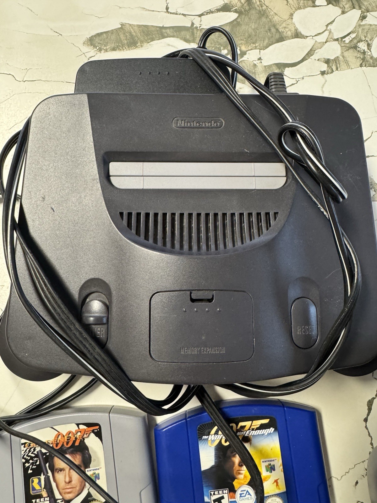 Lot N64 Console Bundle W/ Controller & Cords Games 007 Etc Tested Works!