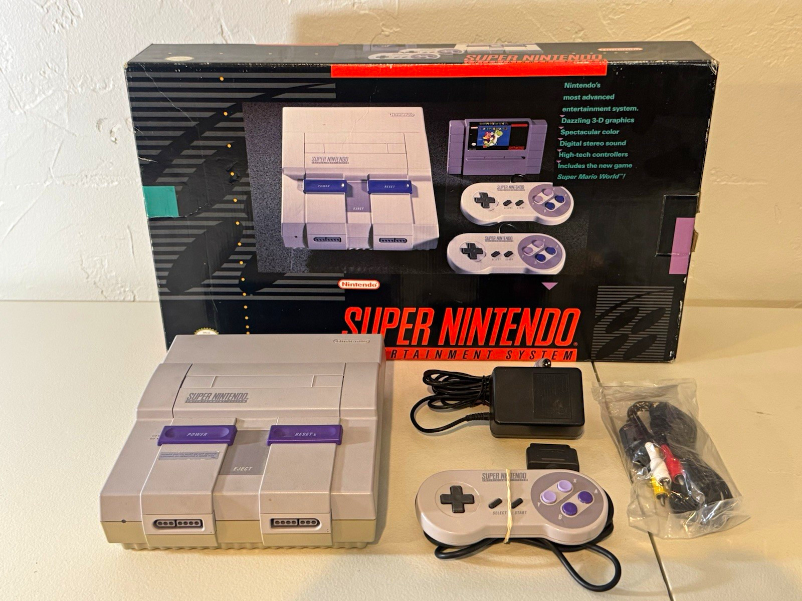 Nintendo SNES Console w/Original Box Controller & Cables – SUPER CLEAN BOX!