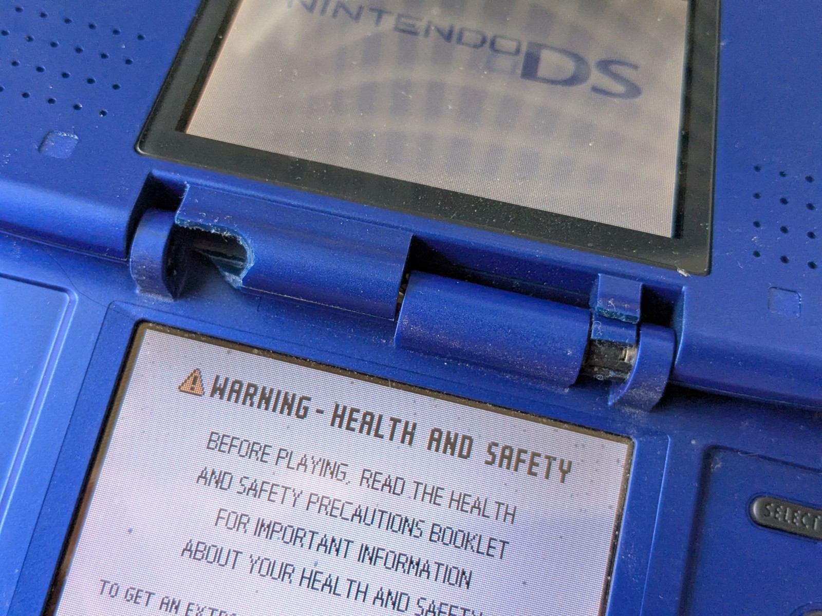 Nintendo DS Launch Edition Electric Blue Handheld System BROKEN HINGE AS IS