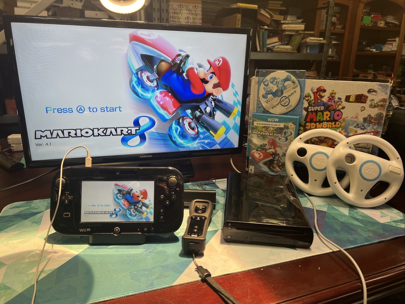 Nintendo Wii U 32GB – Super Mario 3D World Deluxe Set Mario Kart 8 WHEELS BUNDLE