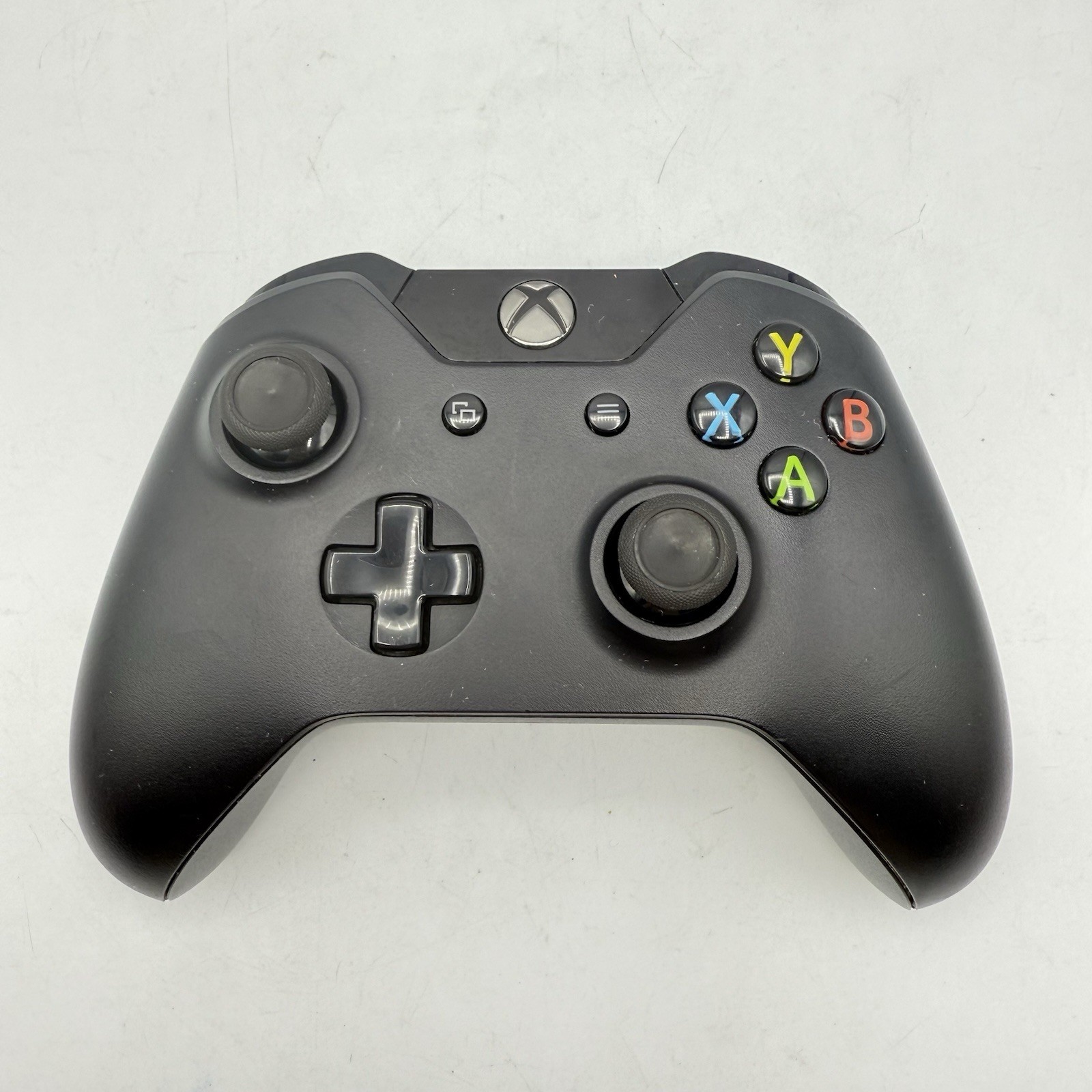 Microsoft Xbox One 1TB Black Console 1540 Cords Controller Games Bundle Tested