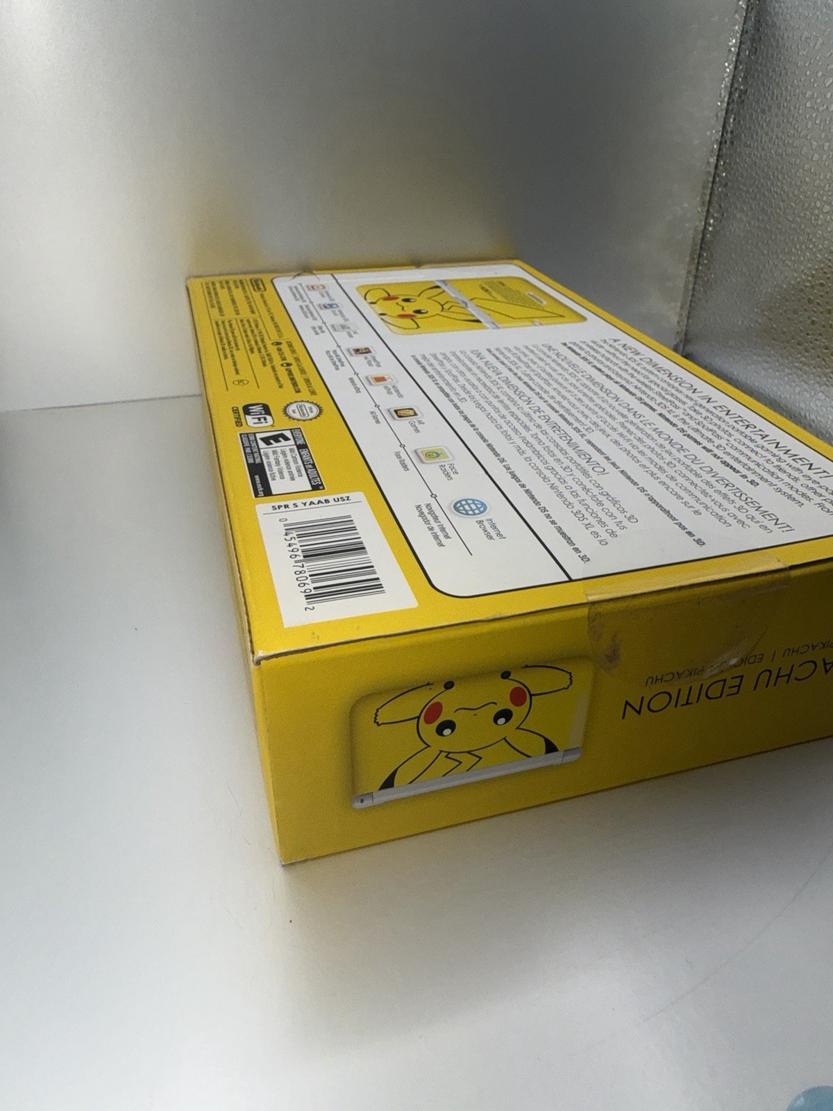 Nintendo 3DS XL Pikachu Edition Handheld System Yellow/White Wi-Fi