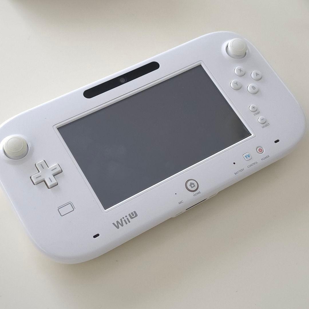 Nintendo Wii U Basic Set 8GB White Handheld Console Ready to play set Japan