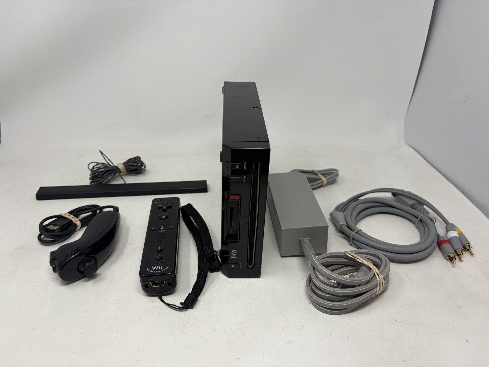 Nintendo Wii Black RVL-101 Model Console Tested Working With Controller