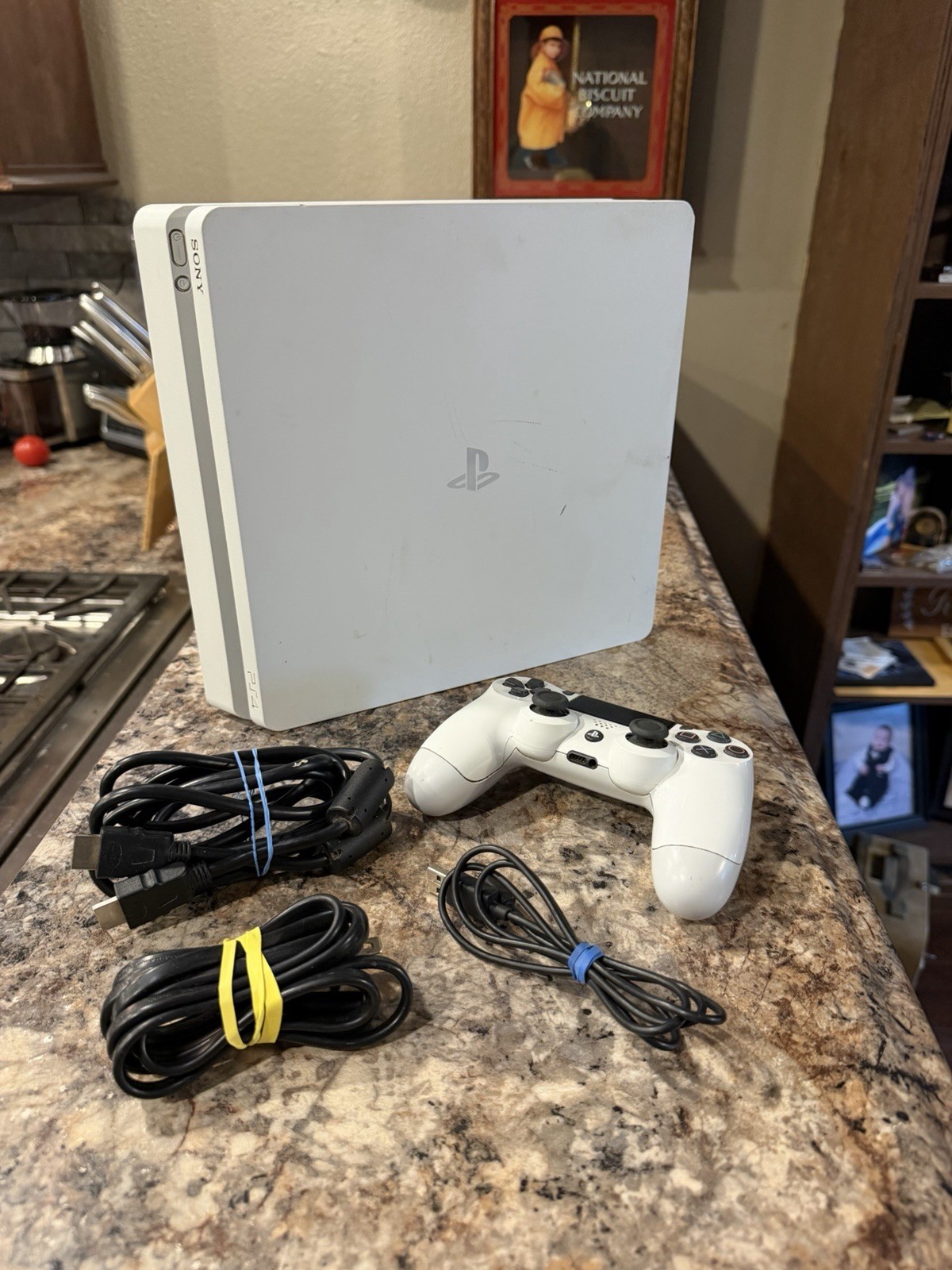 Sony PS4 Slim White 500GB Console W/White DualShock 4 – READ DESCRIPTION BELOW👇