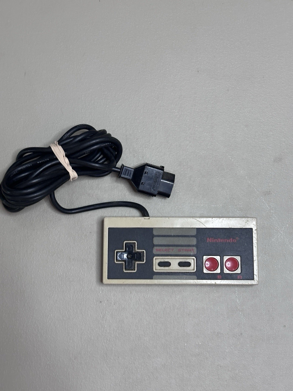 Nintendo NES Console Bndle w/ Zapper Controller RF Switch 3 Games Untested AS-IS