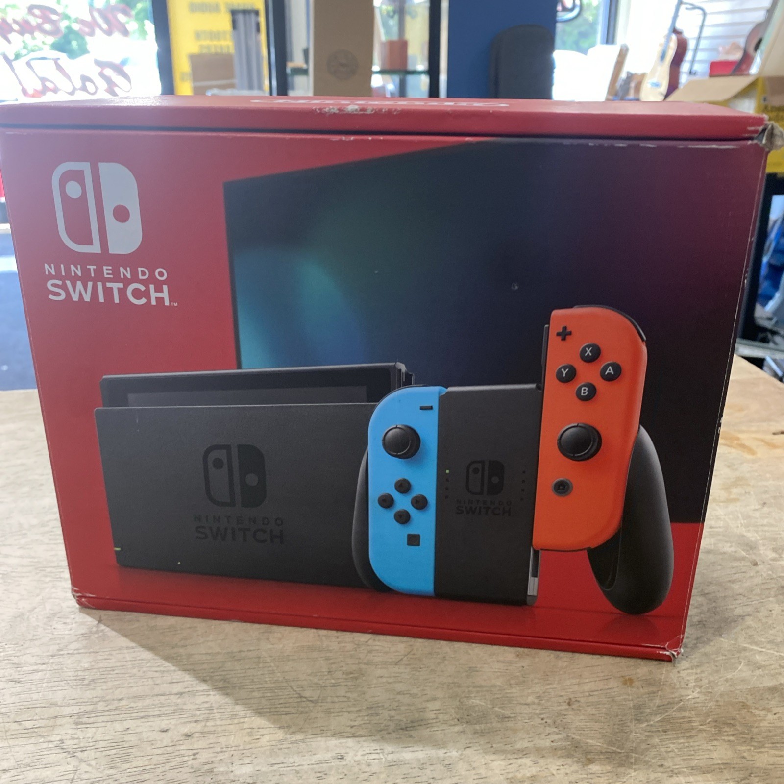 Nintendo Switch 32GB Console Neon Red/Neon Blue Joy-Con
