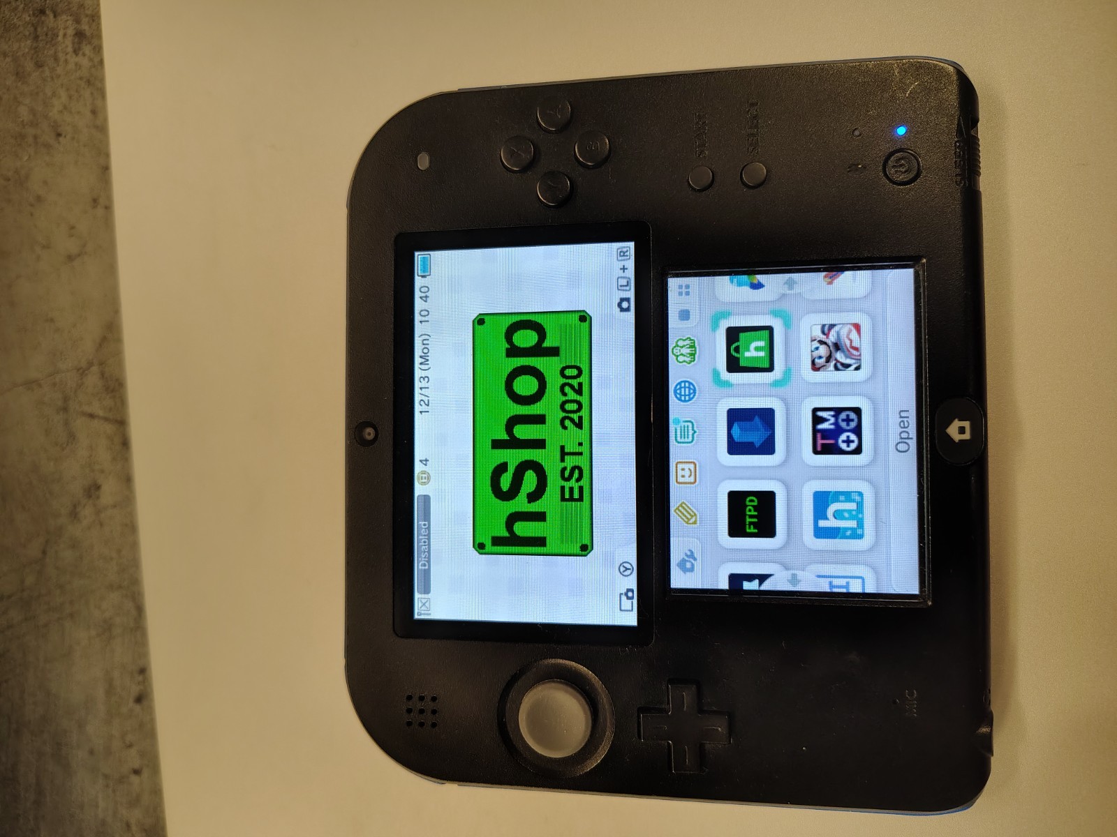 Nintendo 2DS Launch Edition Blue/Black Handheld w/ 128GB SD Card Loaded Games