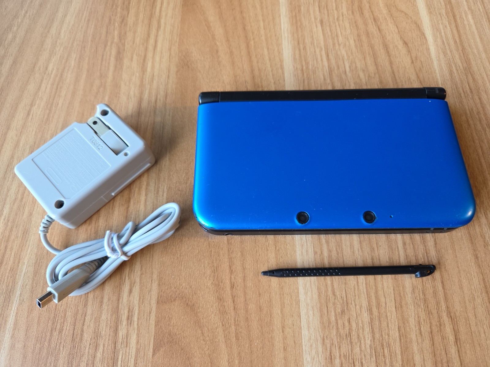 Nintendo 3DS LL XL Blue x Black – Japan Region Locked US SELLER