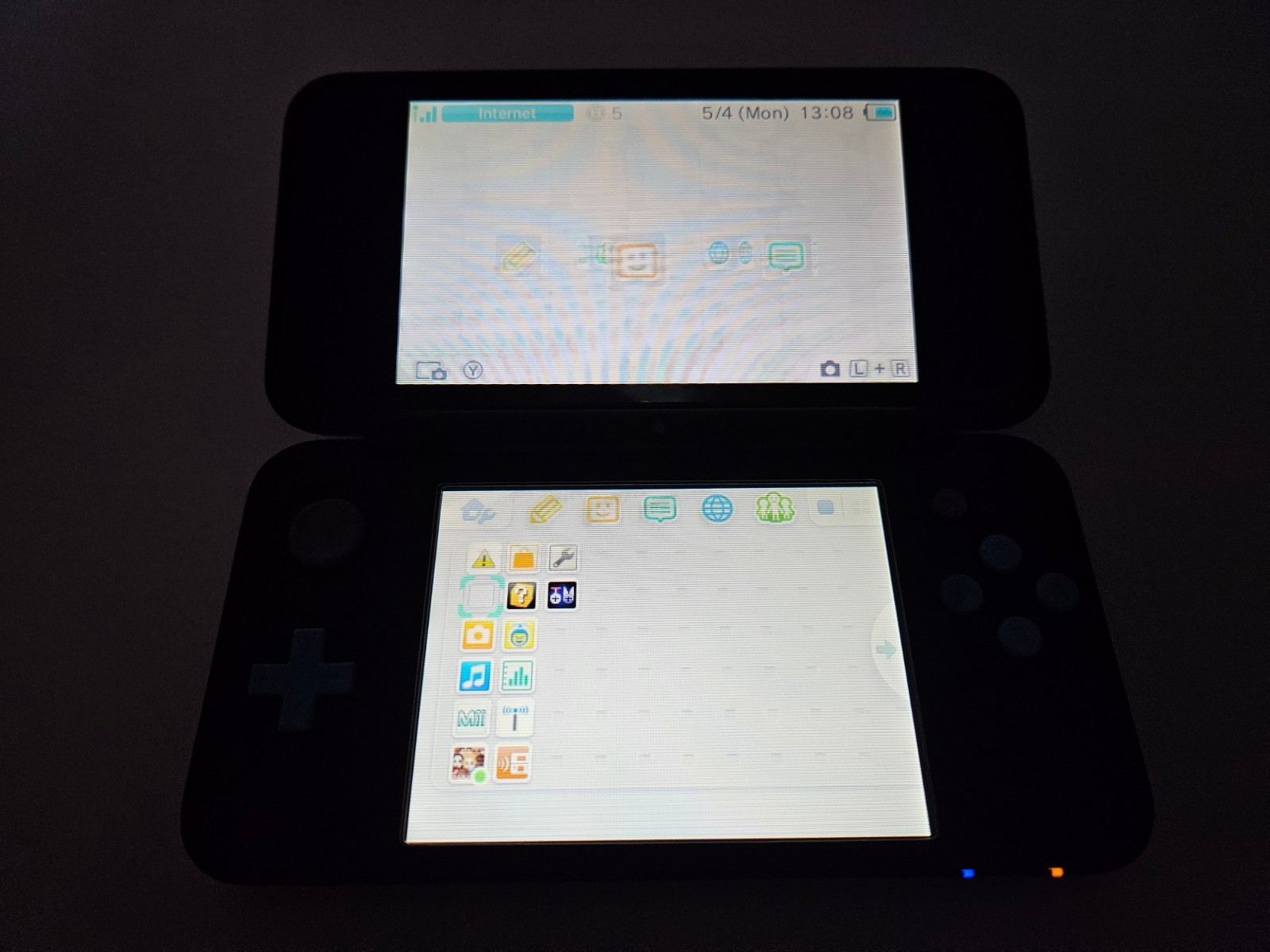 New Nintendo 2DS LL Black/Blue Console Bundle w/ Charger + Protective Case