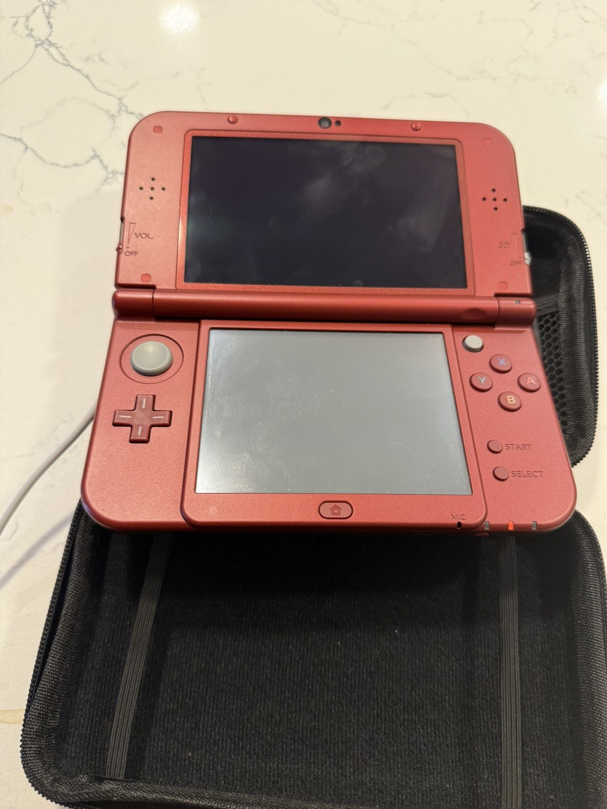 New Nintendo 3DS XL System – Red -Top IPS with charger and case
