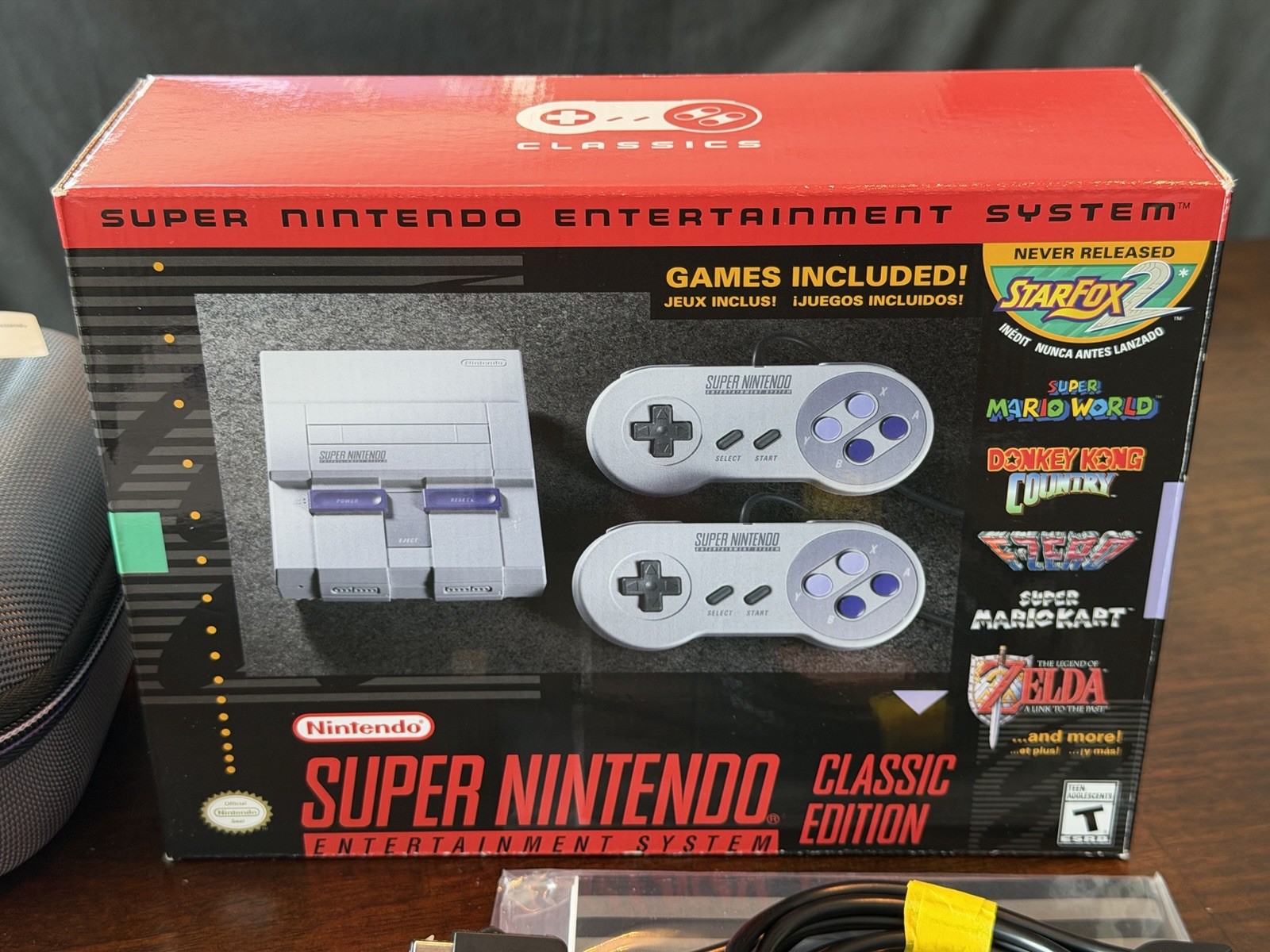 Nintendo Super NES Classic Edition Console w/ 2 Controllers, case & original box