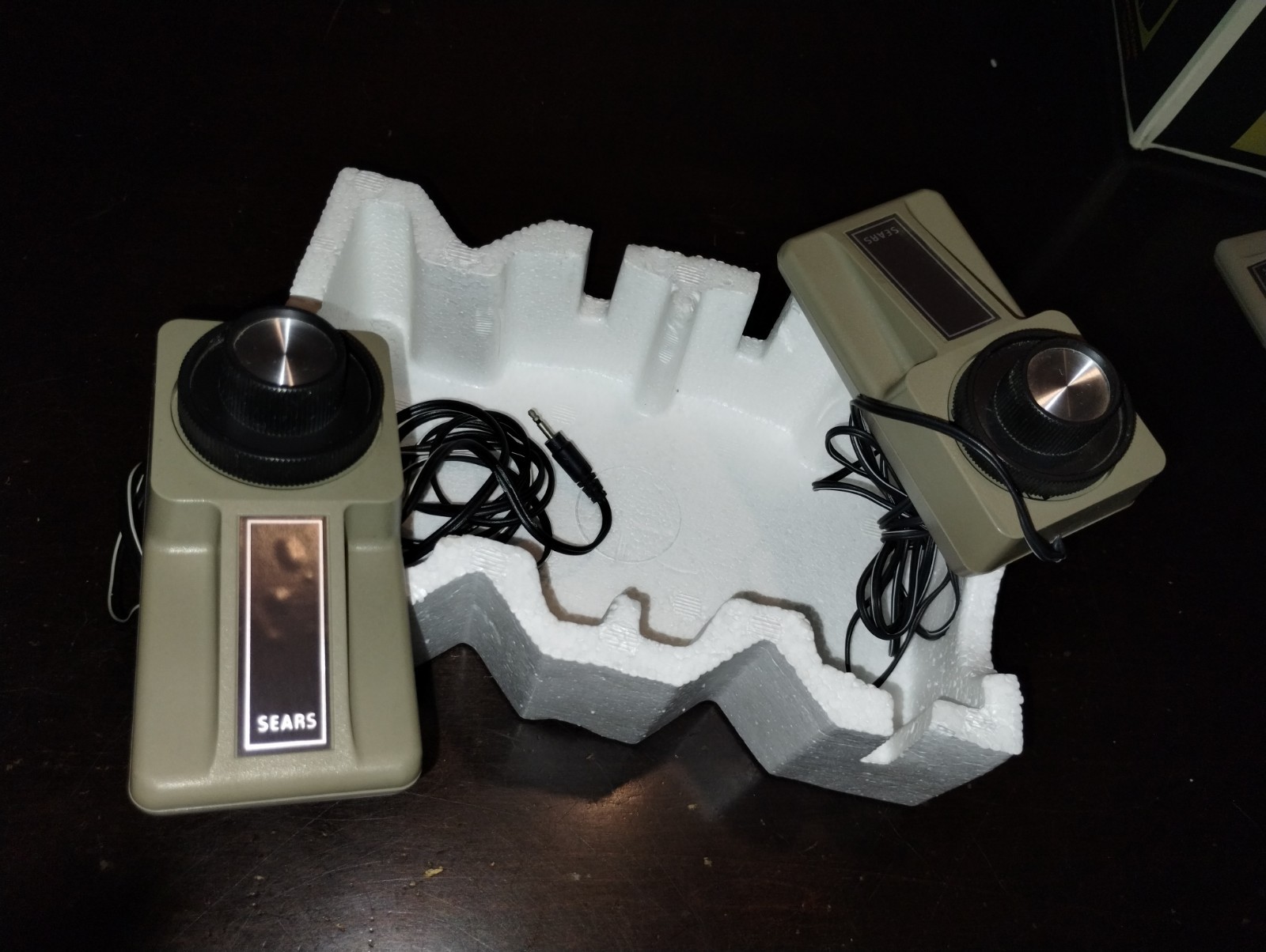 Vintage Sears Tele-Games Atari Super Pong IV w/ 4 Controllers In Original Box