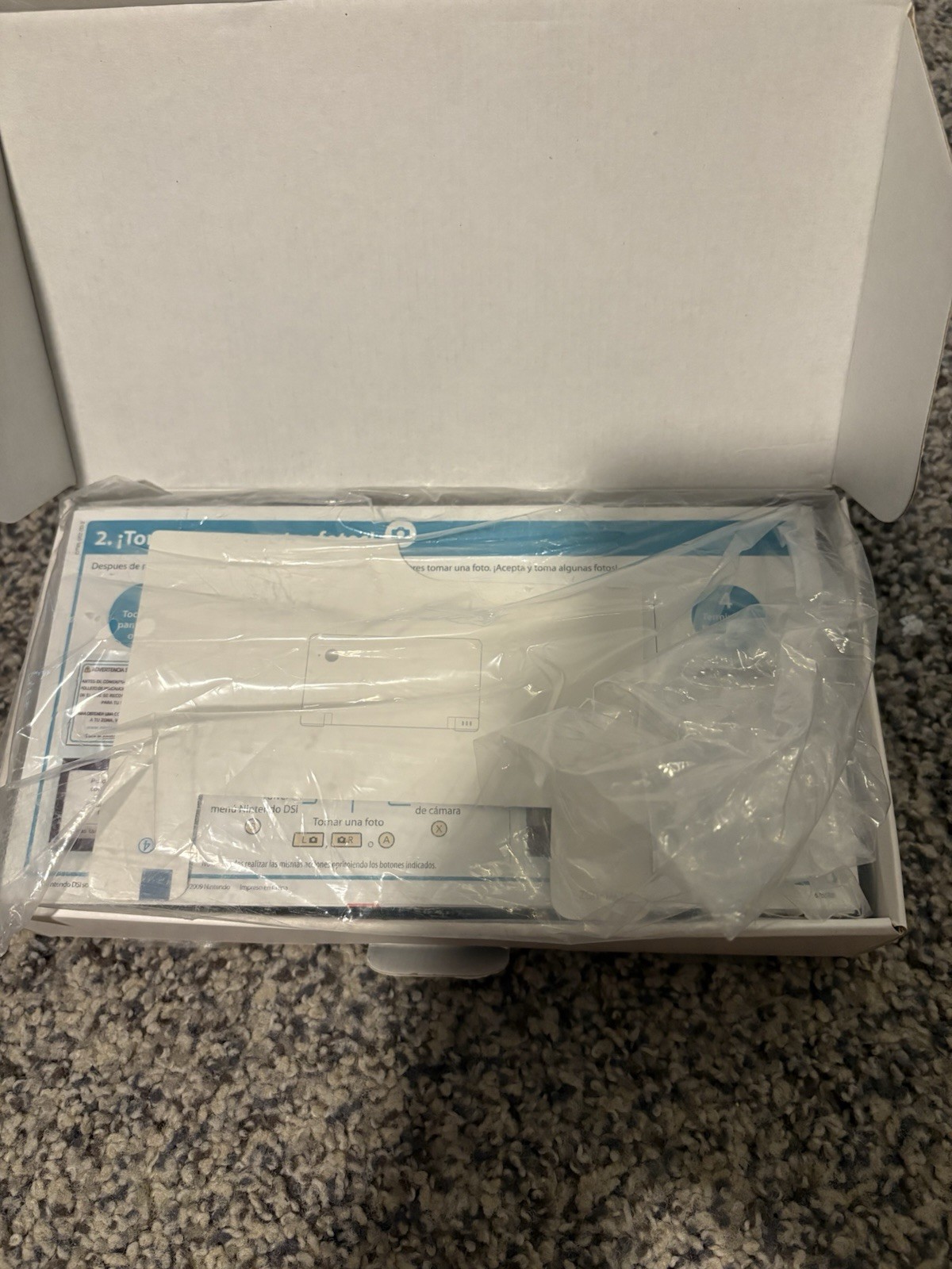Nintendo DSI Blue Perfect Condition Comes With Original Box With Manual