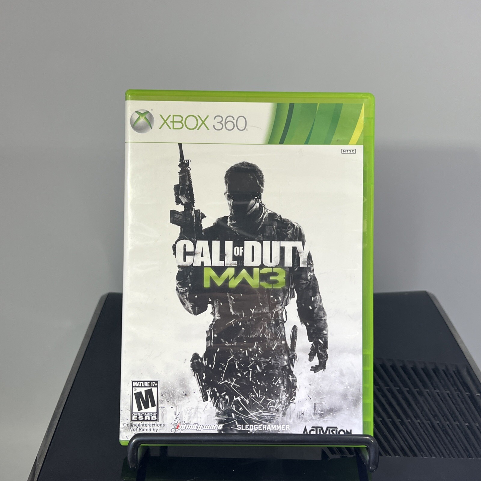 Xbox 360 S Slim 4GB Console Bundle Controller Lot Of 5 Games #ML32
