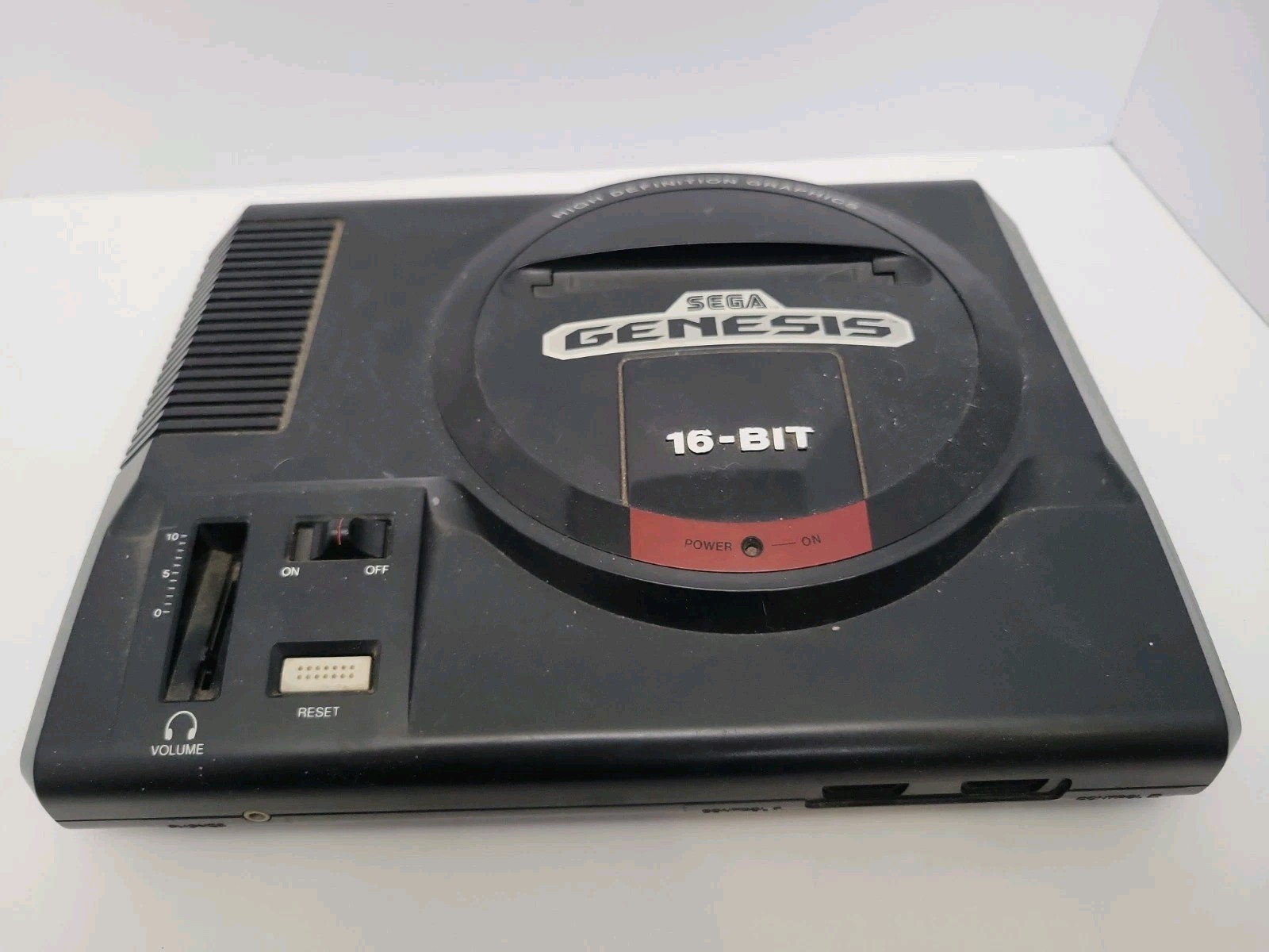 Sega Genesis Console 16-Bit – (1601) UNTESTED