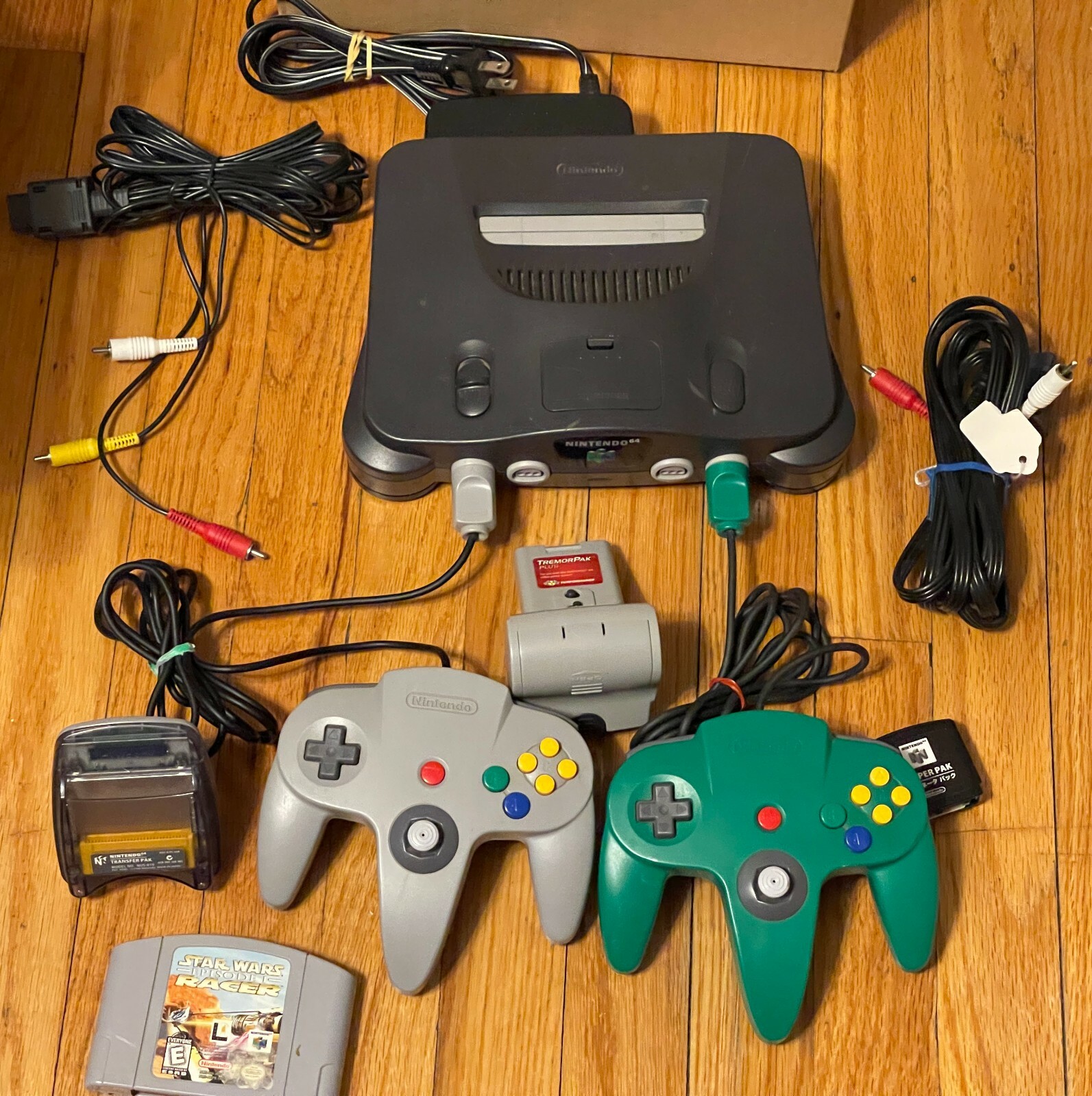 Nintendo 64 Console, 2 Controllers, Transfer Pak/Mem. Expansion, Cords Star Wars