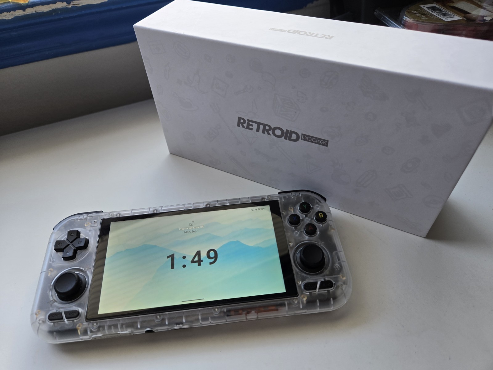 Retroid Pocket 4 Pro Handheld System Clear Style, USB-C With Case
