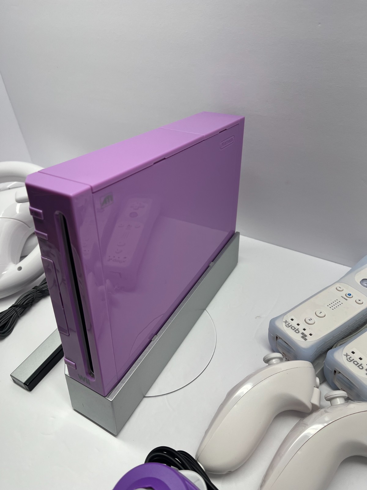 Nintendo Wii Purple Console Bundle + Wii Remotes + GC Controllers + Cables