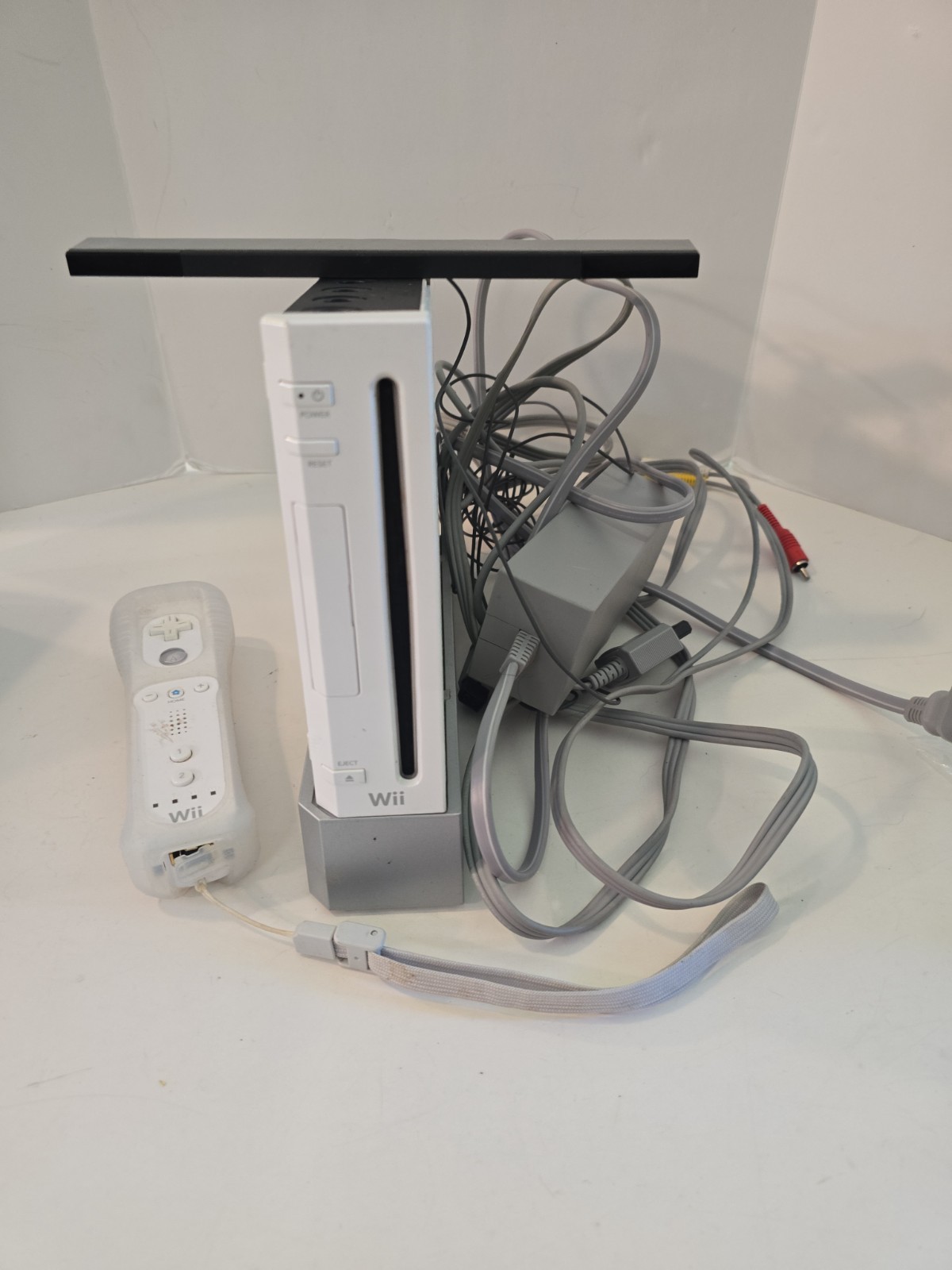 Nintendo Wii Console With System 1 Controllers And Sensor Power Cords
