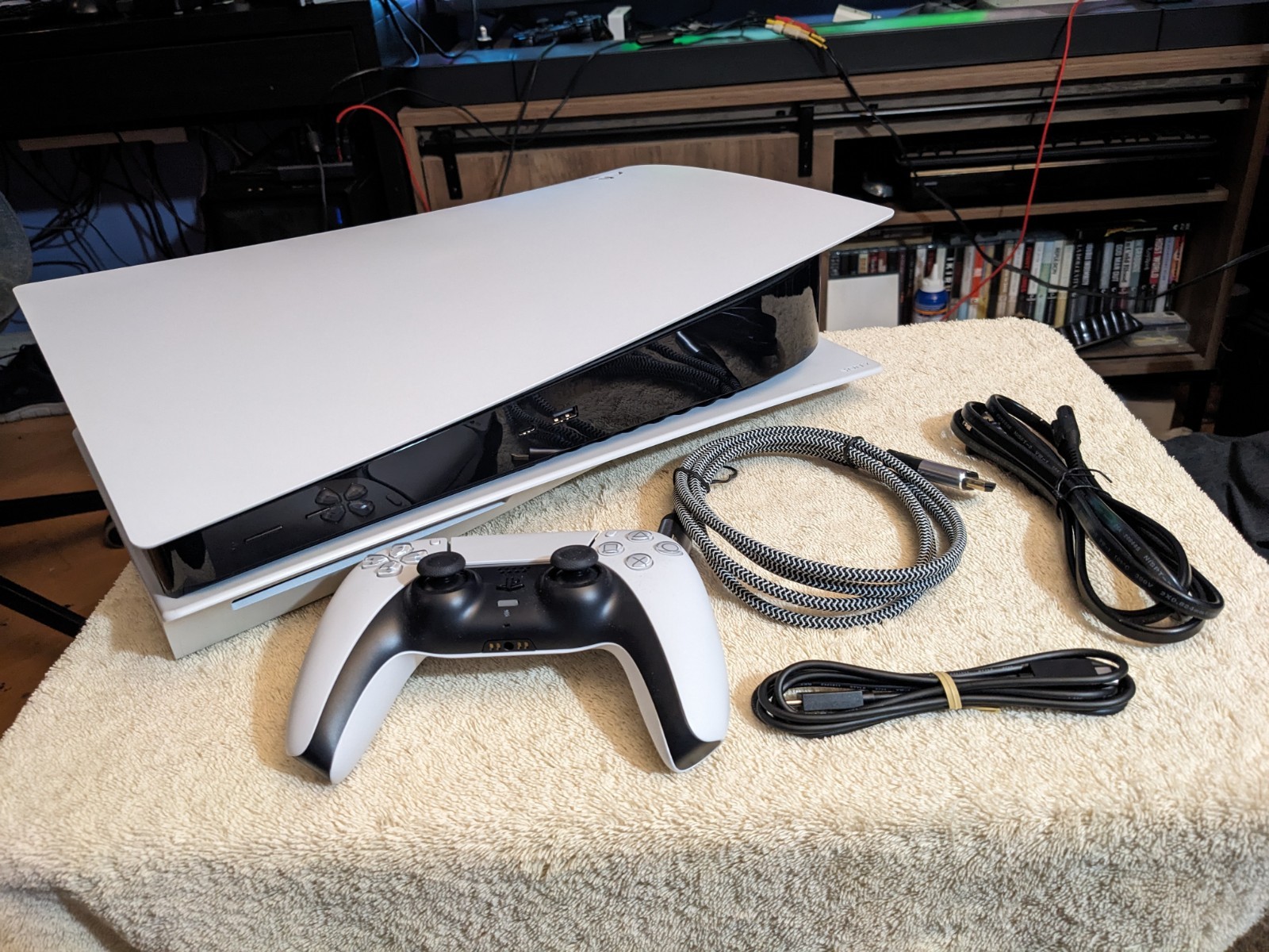 Sony PlayStation 5 PS5 Disc Edition White CFI-1015A LOT