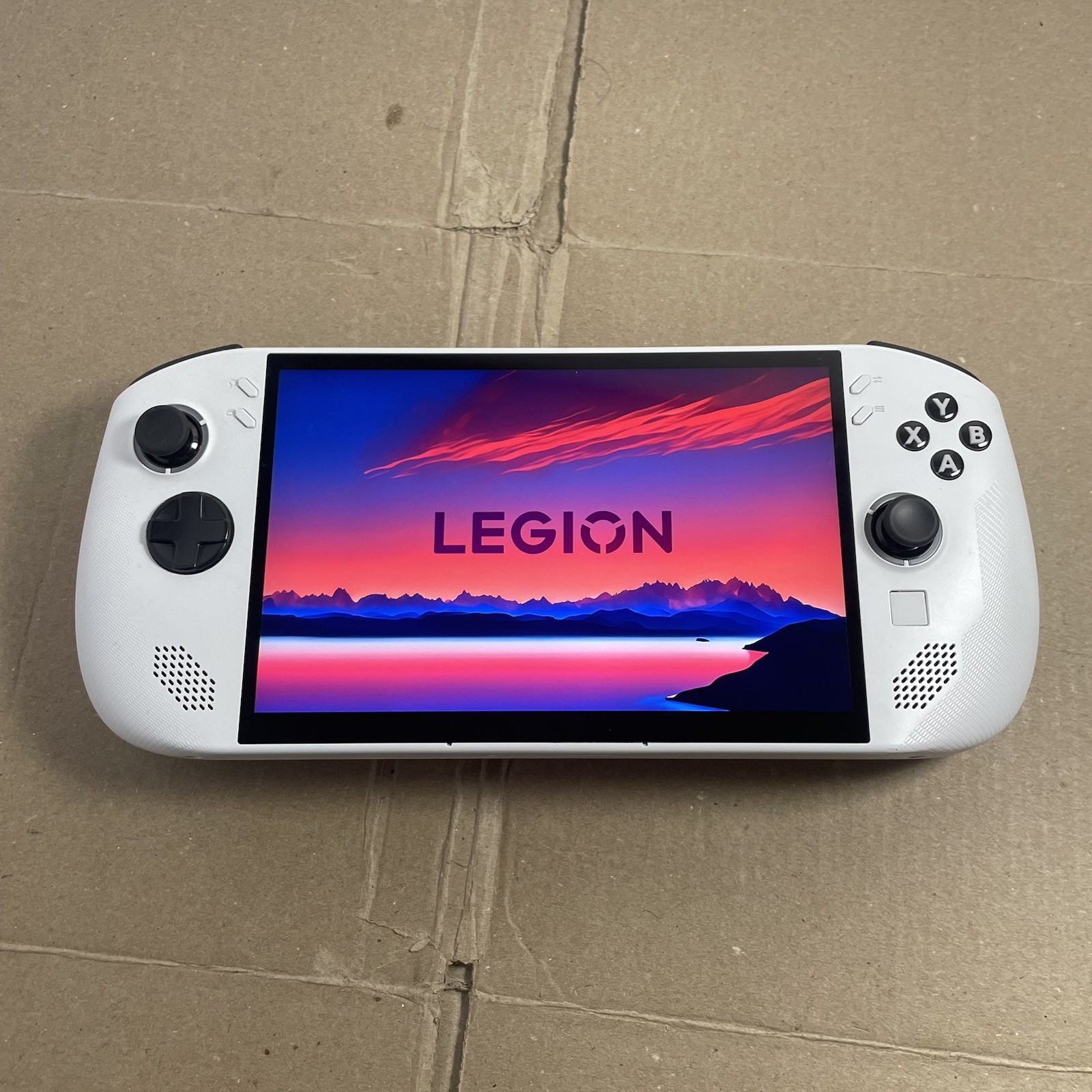 Lenovo Legion Go S Z1 Extreme 32GB Ram White. (Windows OS) No Charger. READ