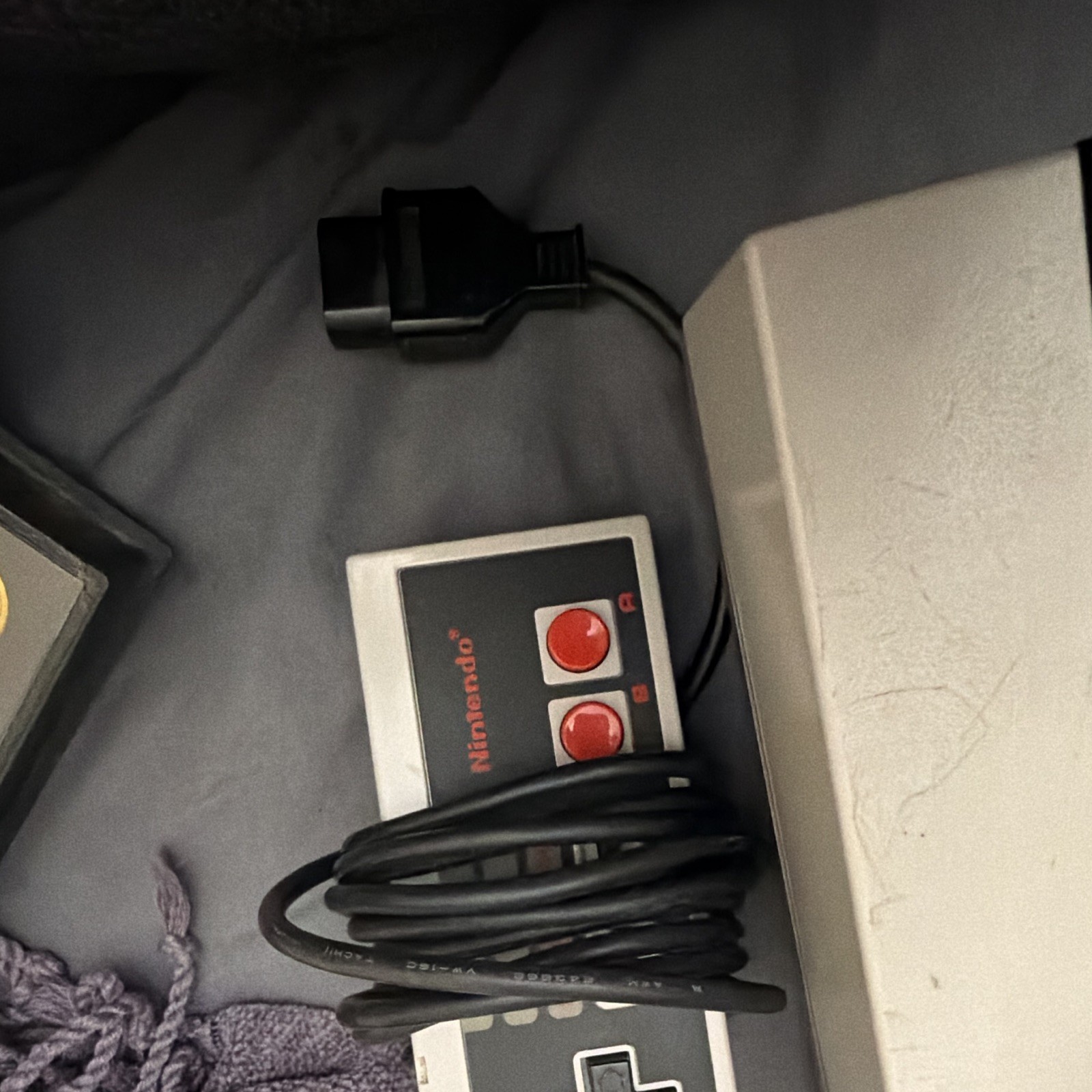 Nintendo NES Entertainment System Console Gray w/ 2 Controllers & Cables RCA RF
