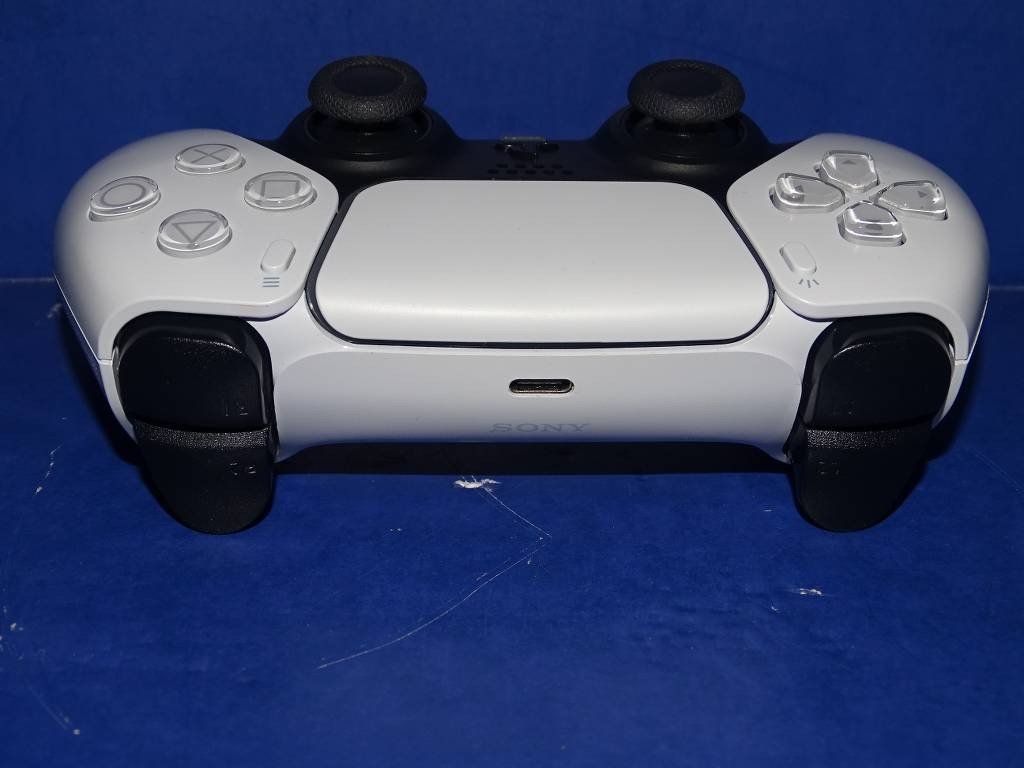 Sony PlayStation 5 Blu-Ray Disc Edition 825GB Console PS5 W/ BOX AND ALL CABLES