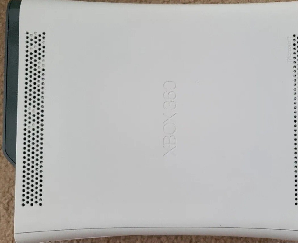 Xbox 360 Pro 20GB Console Microsoft Refrb On Dashboard 8507