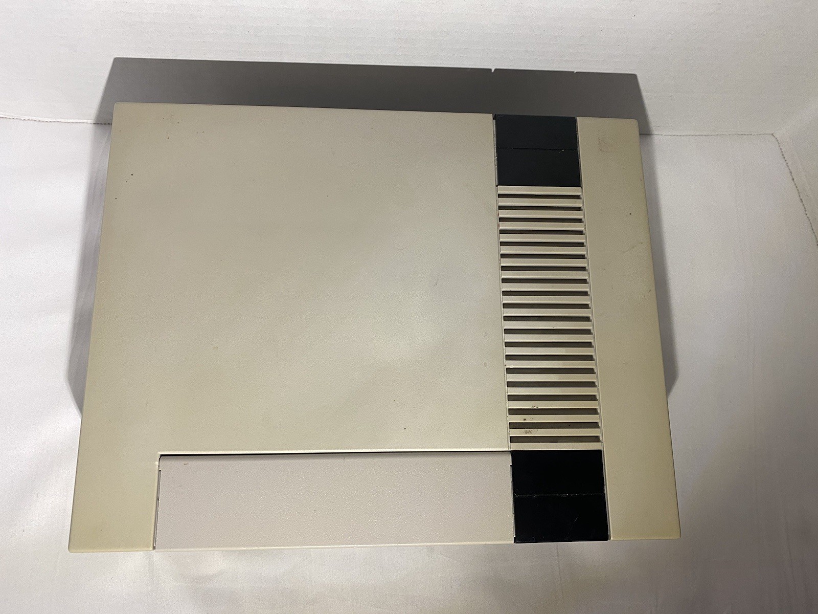 Nintendo NES console only (NES-001) – Tested/works