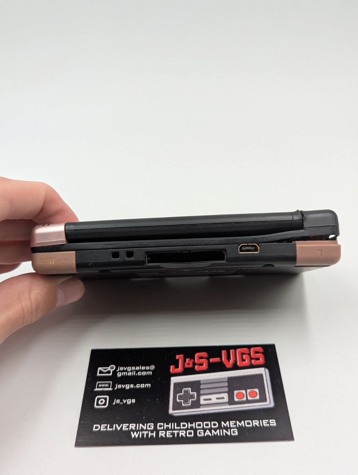 Ninto DS Lite Cobalt Black – Bottom Screen Flashes – AS-IS + Charger
