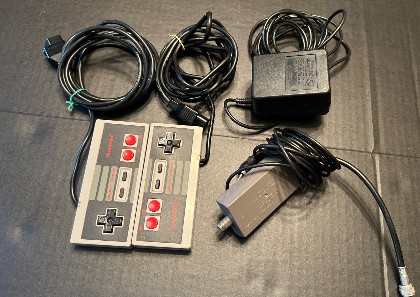 1985 Nintendo Entertainment System NES-001 — Not Tested AS IS
