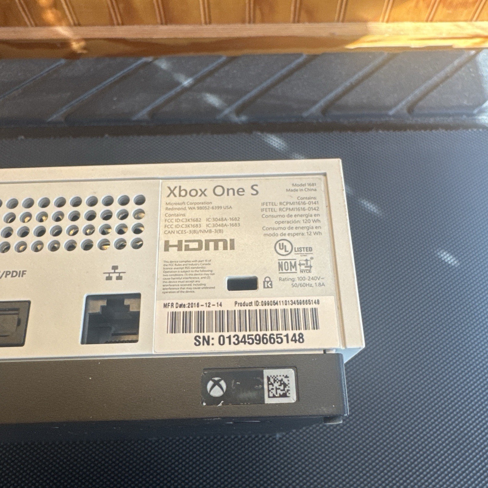 Microsoft Xbox One S 1681 Console White w/Controller & Power Cable Tested Nice