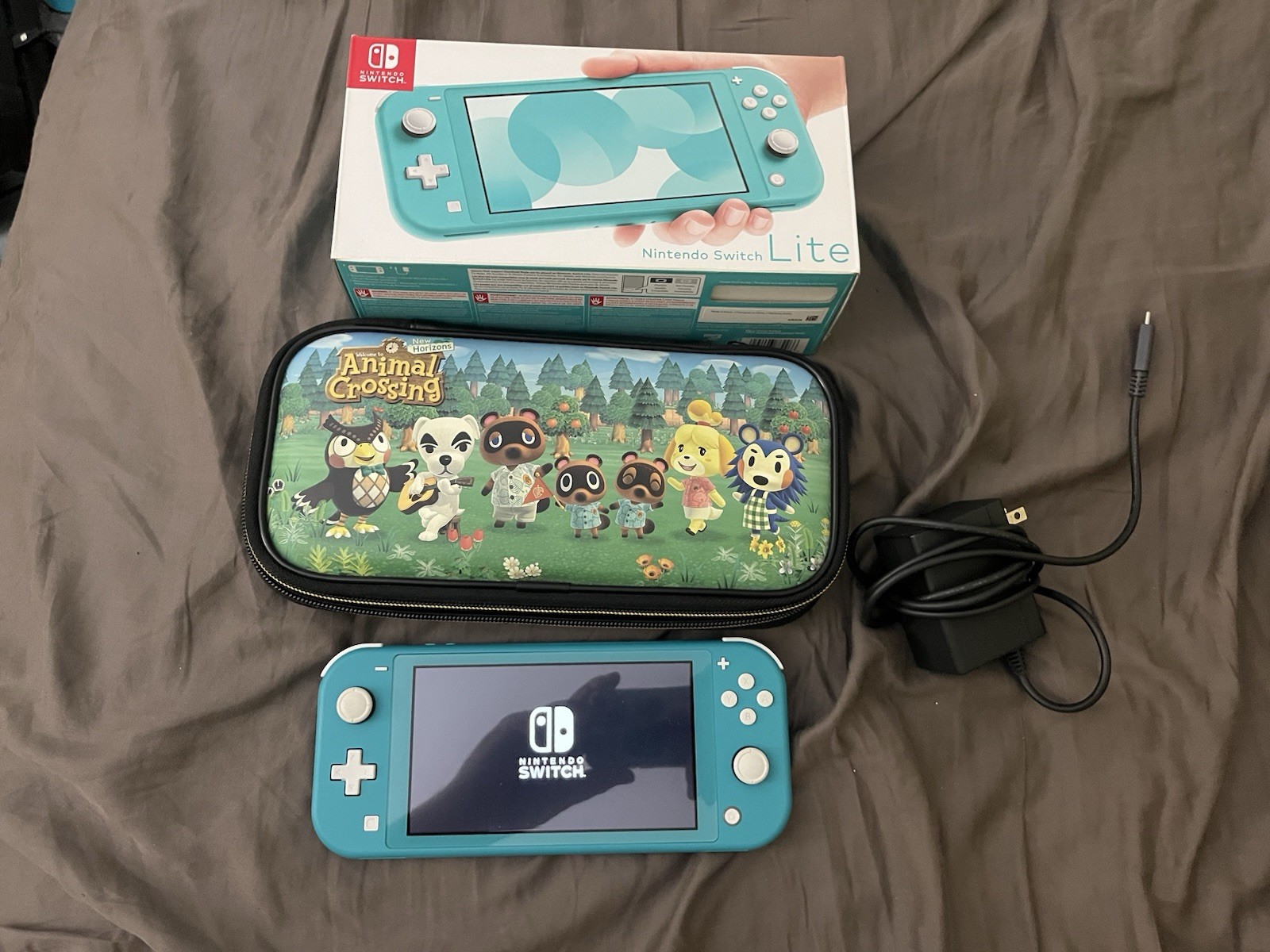 Nintendo Switch Lite 32GB Handheld System Turquoise Bundle Tested Works Box Case