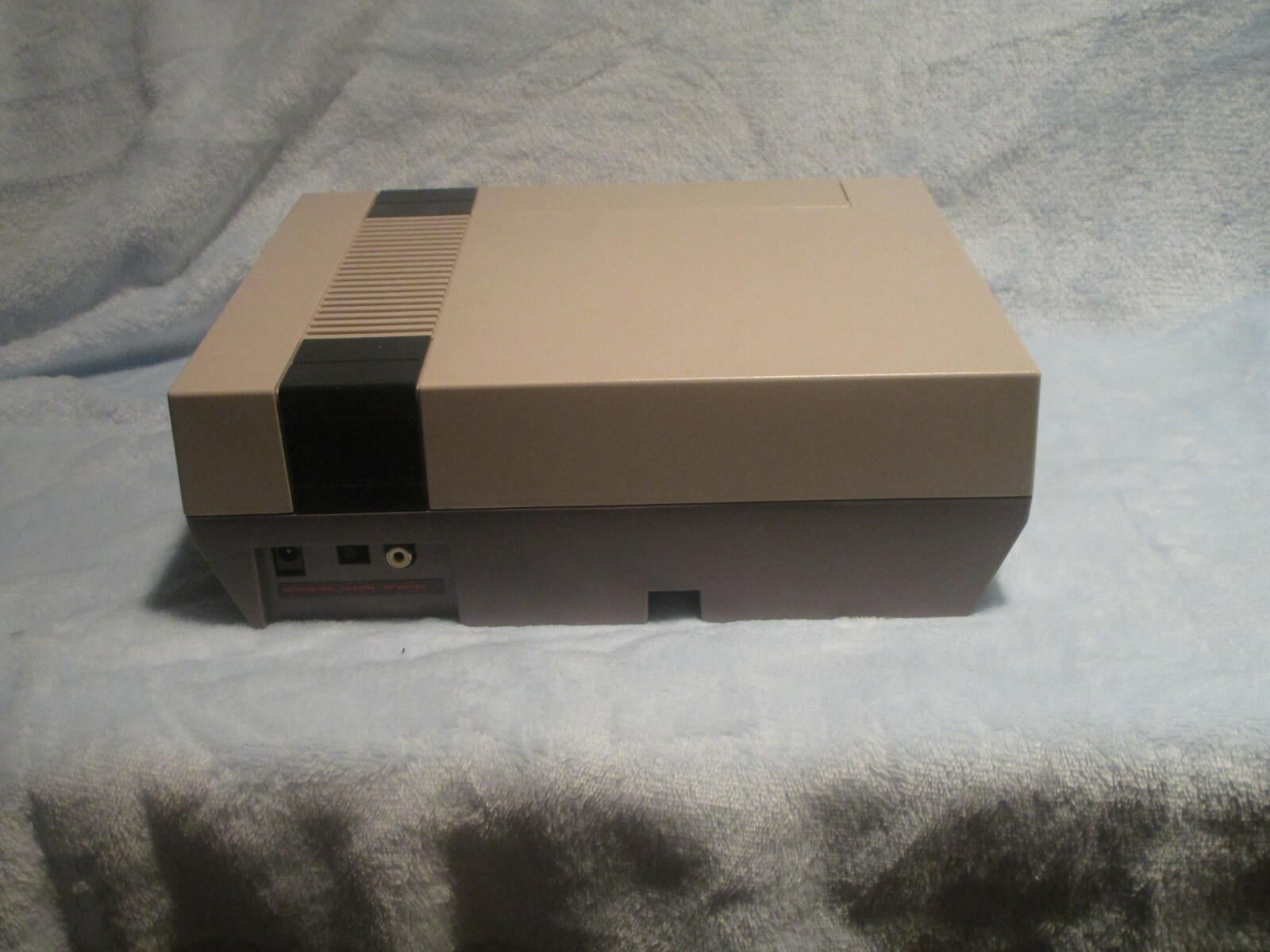 Nintendo Control Deck NES001 with Power Cord, Controllers, Instructions
