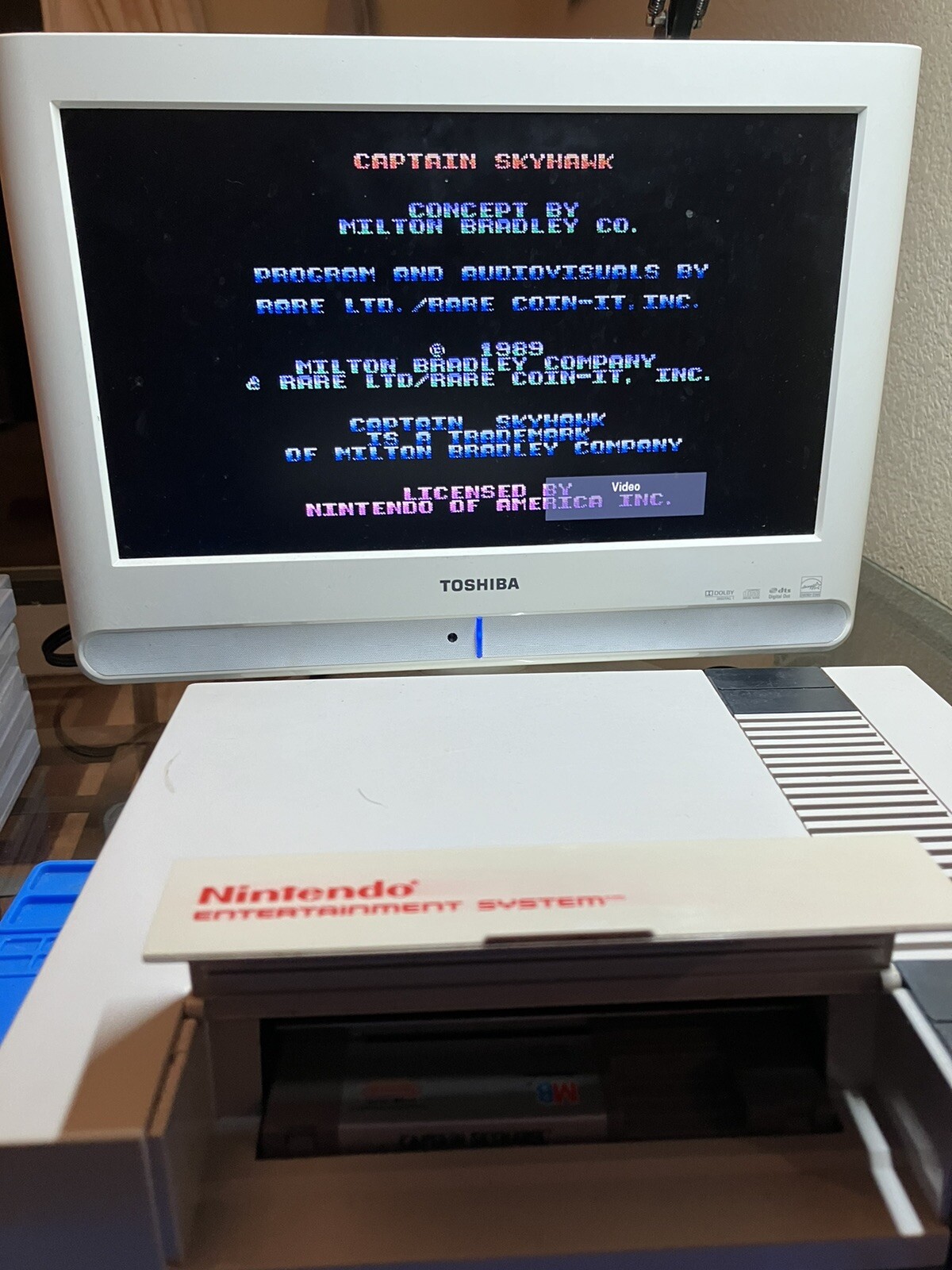 Nintendo NES Console System Bundle 10 Games NEW PINS Mario, Super C Contra, Dr M
