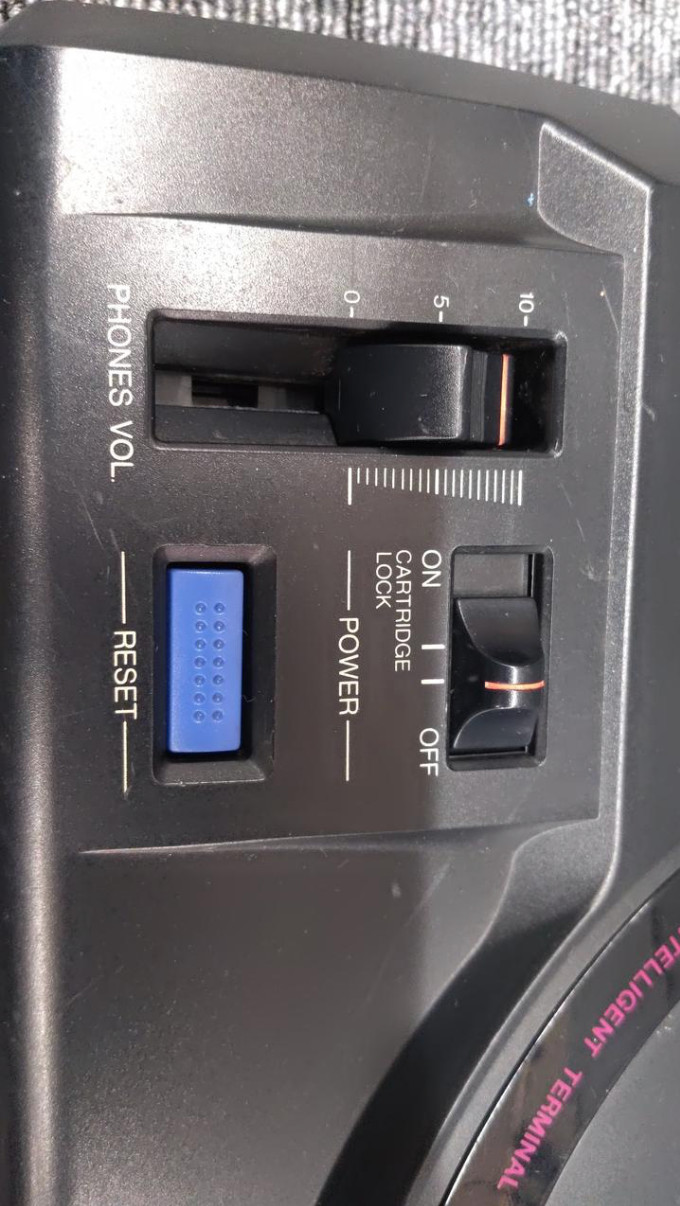 Sega Mega Drive HAA-2510 Console w/ 2 Controller AC Adapter Japan