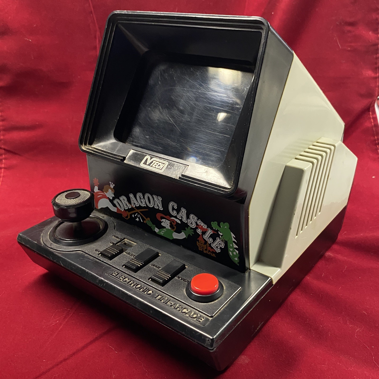 RARE VTG Dragon Castle Vtech Tini-Acade WORKING!