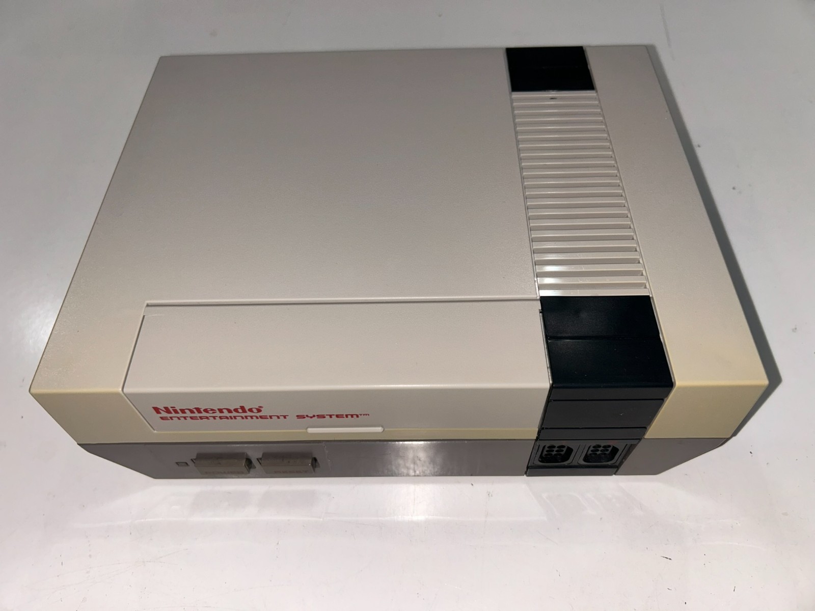 Nintendo NES Action Set Console System Complete in Box (CIB) w Zapper Tested #1