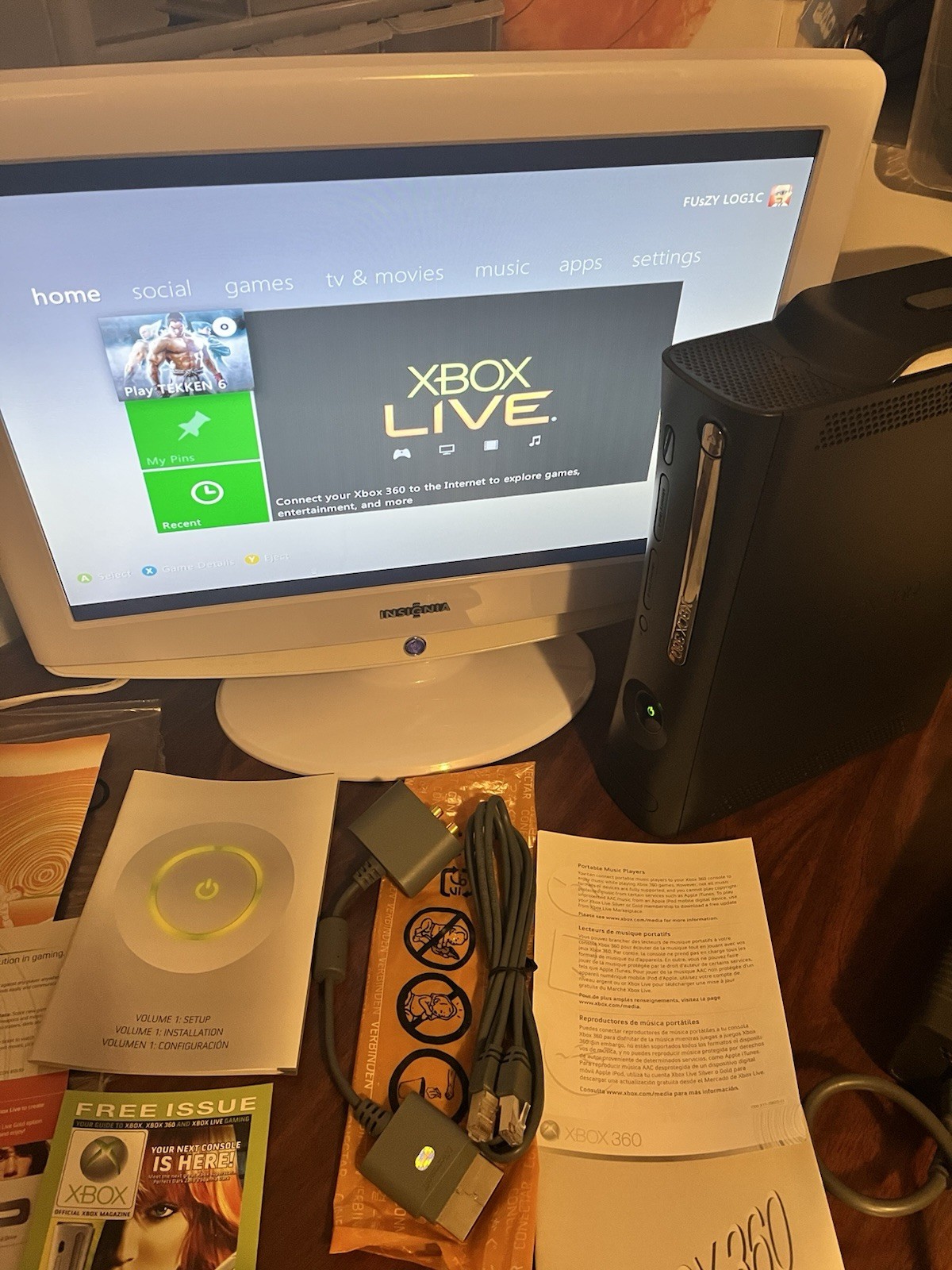 Microsoft Xbox 360 Elite 120GB HDD Console with accessories * Read Description