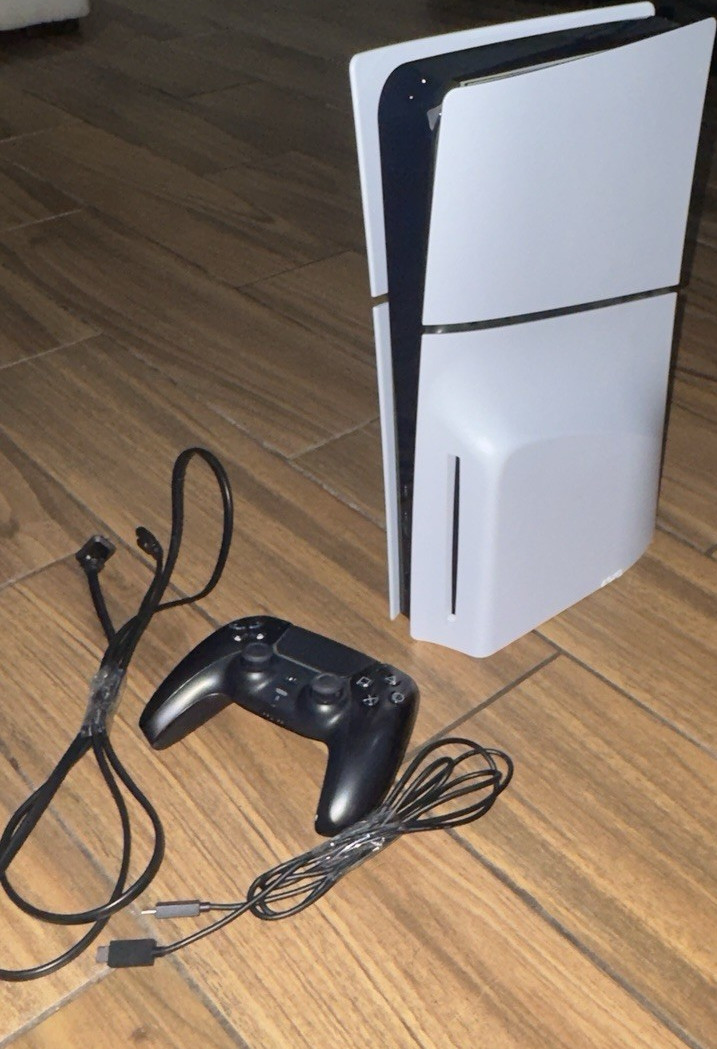 Sony PlayStation 5 PS5 Disc Console Blu-Ray 825GB 4K Region Free w/ Controller