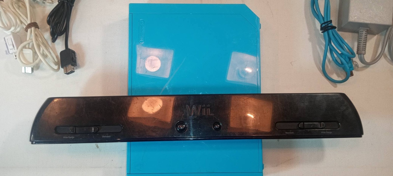 Nintendo Wii RVL-101 USA blue lot of 11 games controllers wireless motion Tested