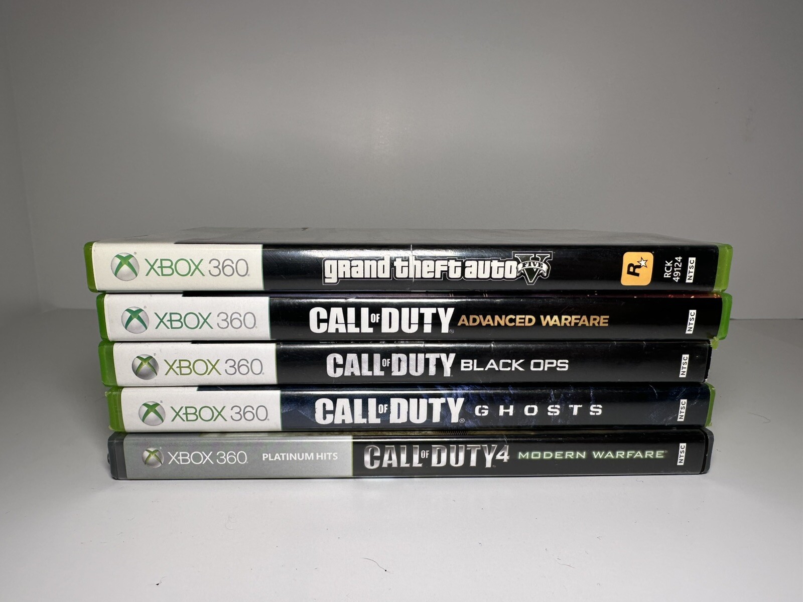 XBox 360 S Console Bundle with controller, keyboard attachment, and 5 games